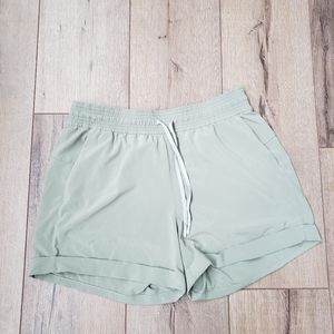 Lululemon On The Fly shorts
